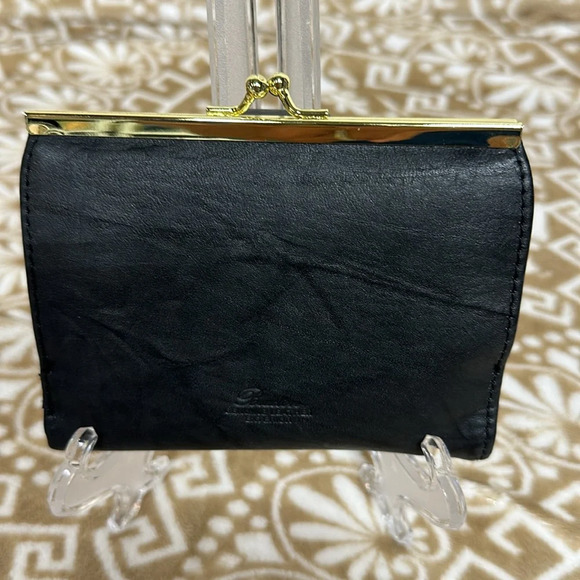 Buxton Top Grain Cowhide Black Women's Wallet Clutch Kiss Lock - Picture 2 of 8